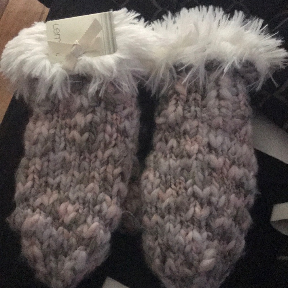 Fuzzy Knitted Mittens
